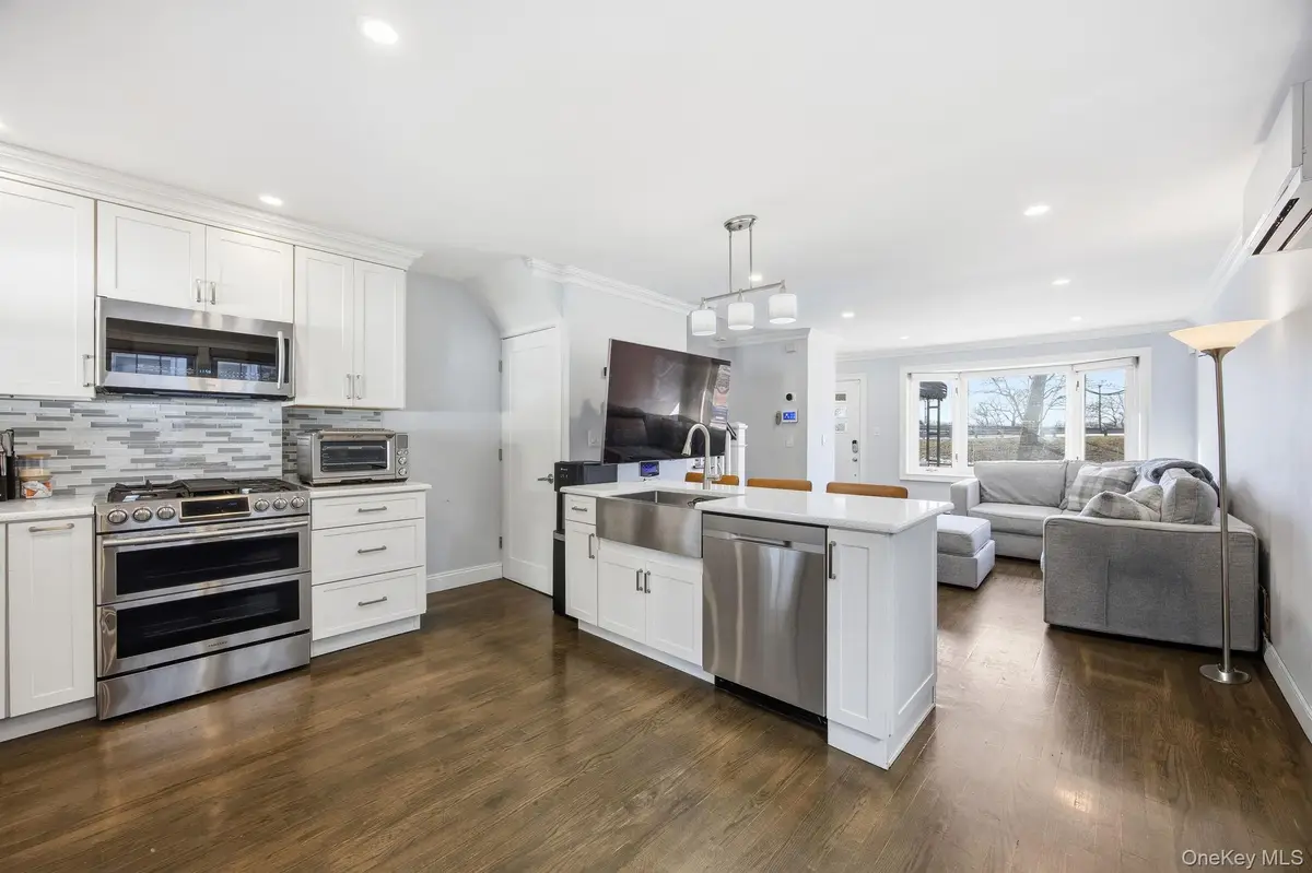 750 Swinton Avenue, Bronx, NY 10465 - #1