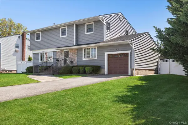 41 Evelyn Drive, Bethpage, NY 11714