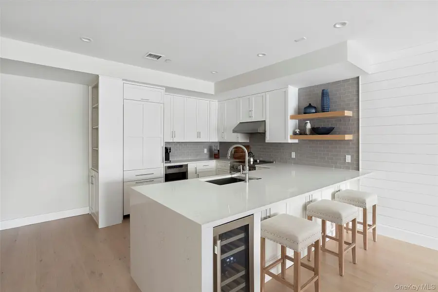 123 Sterling Avenue #4, Greenport, NY 11944 - #3