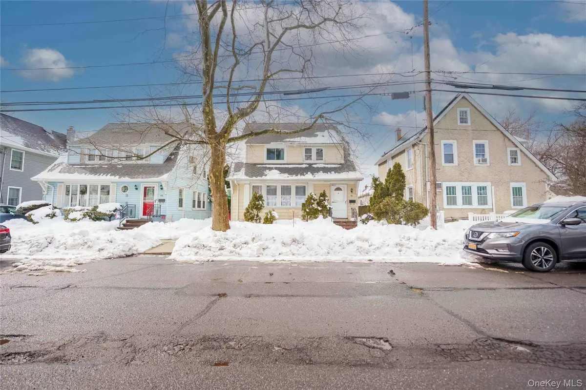 52 Park Avenue, Williston Park, NY 11596 - #1