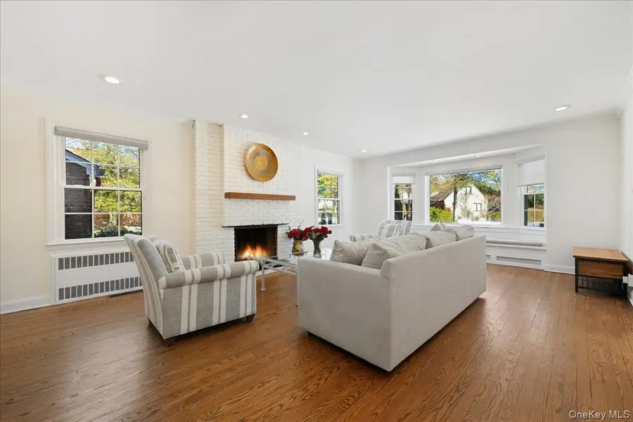 5 Glenwood Lane, East Hills, NY 11577 - #3