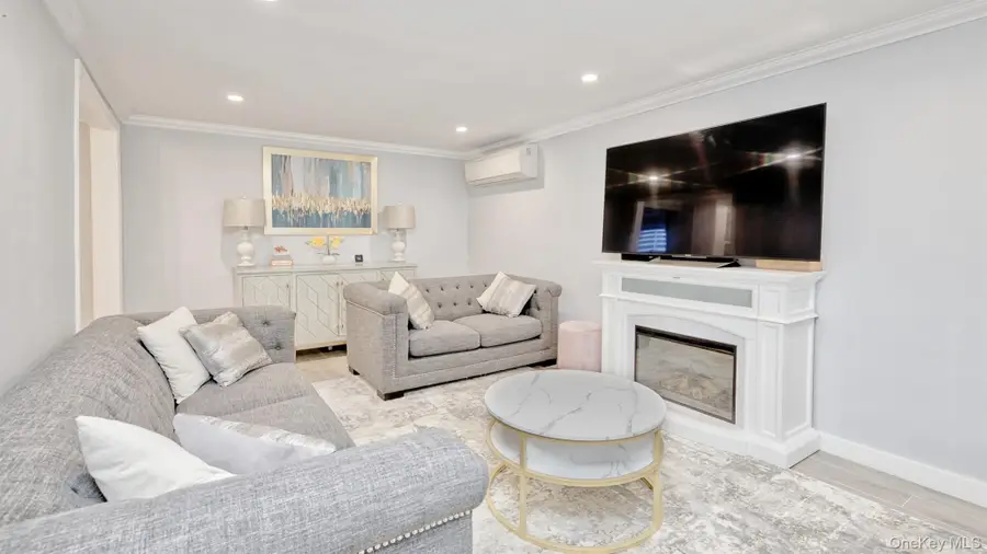 383 White Road, Mineola, NY 11501 - #3