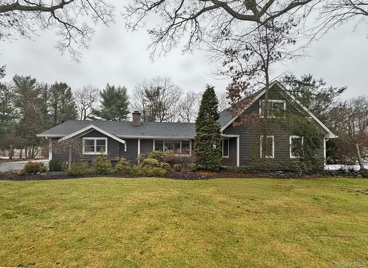 22 Redwood Drive, Great River, NY 11739 - #1