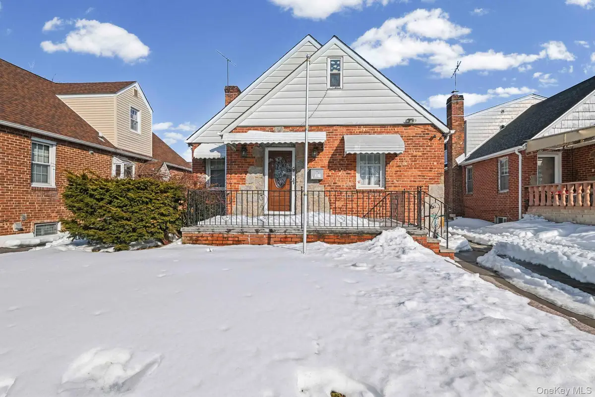 8311 Little Neck Parkway, Glen Oaks, NY 11004 - #1