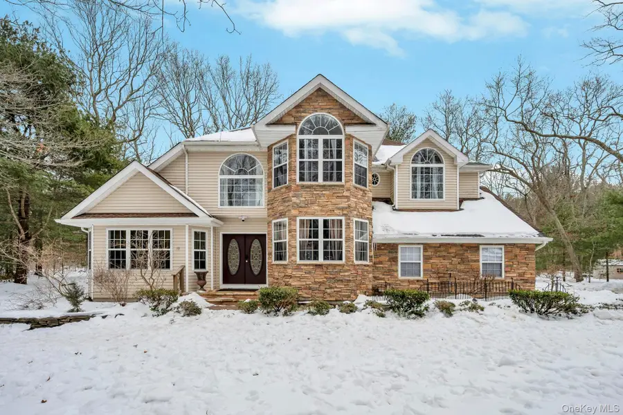 18 Darcy Avenue, Manorville, NY 11949 - #2