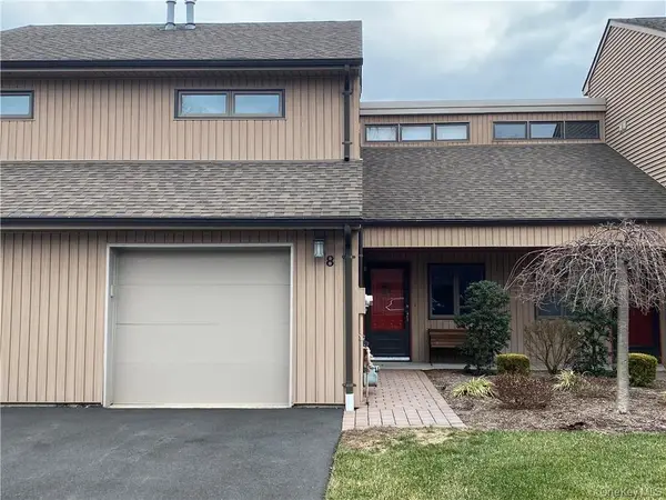 8 Contempra Circle, Tappan, NY 10983