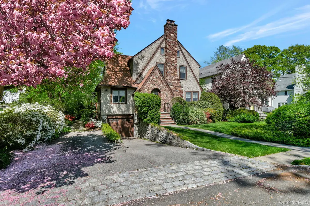 7 Poplar Road, Larchmont, NY 10538 - #1