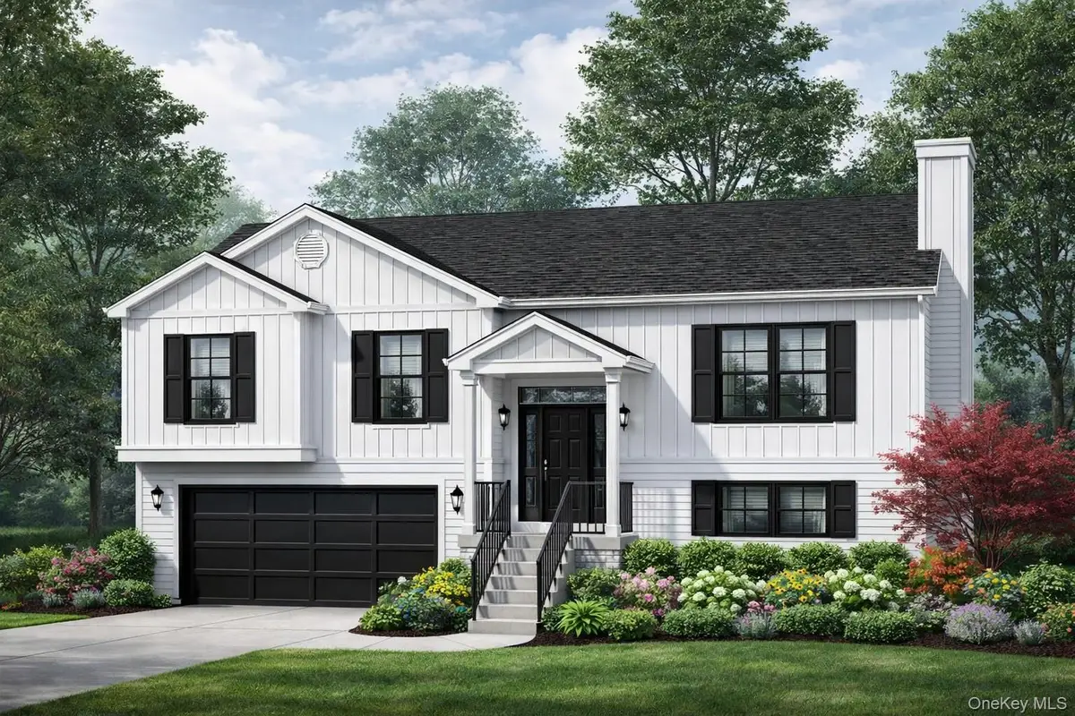 455-4 Middle Road, Riverhead, NY 11901 - #1