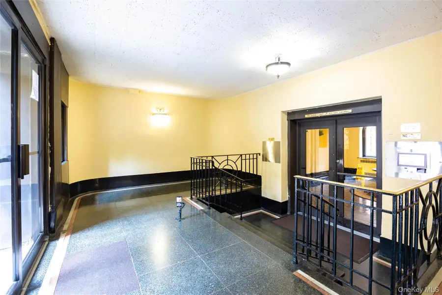 3636 Greystone Ave #3L, Bronx, NY 10463 - #2