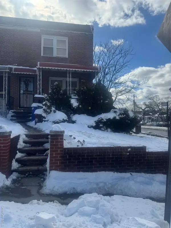 21602 115th Court, Cambria Heights, NY 11411