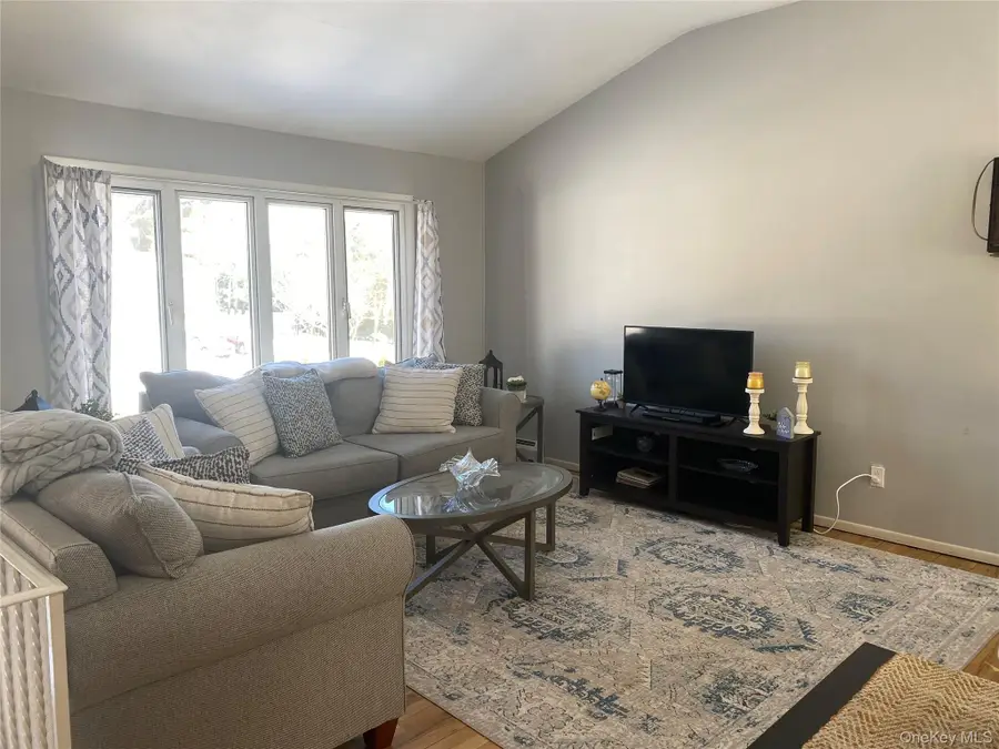 Address Withheld By Seller, Hauppauge, NY 11788 - #3