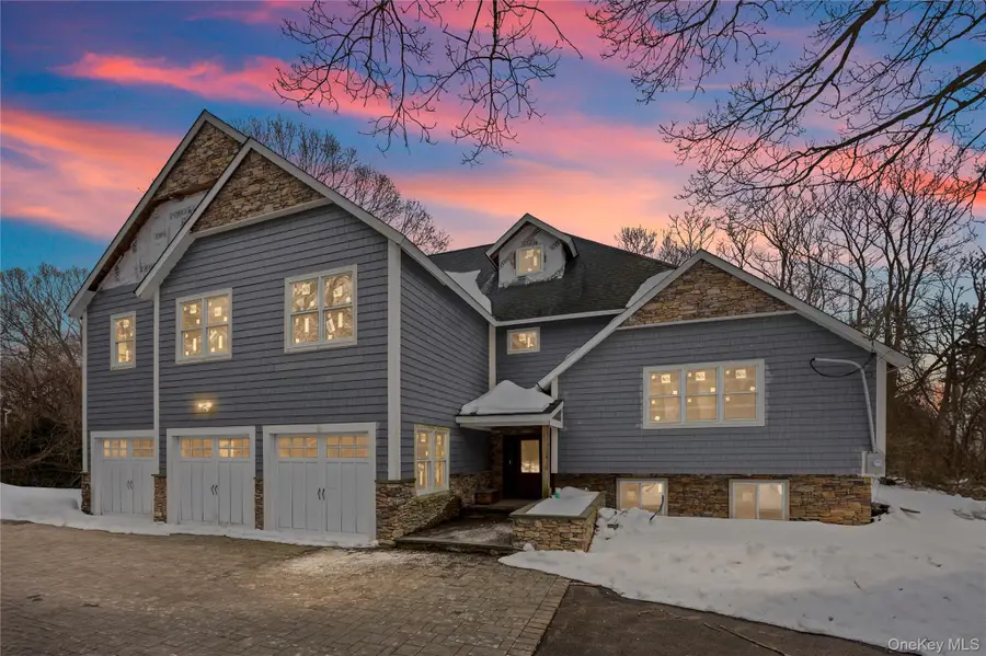 31 Valentine Road, Shoreham, NY 11786 - #2