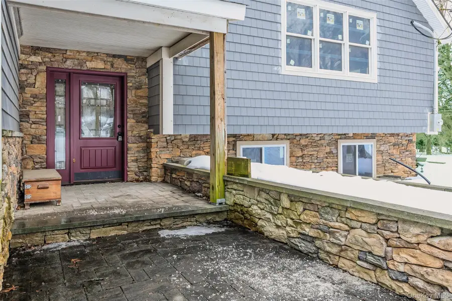 31 Valentine Road, Shoreham, NY 11786 - #3