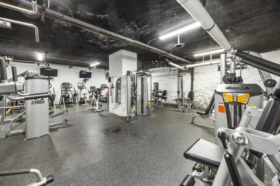 2187 Holland Avenue #4G, Bronx, NY 10462 - #3