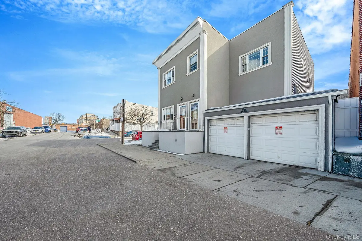 127-18 89th Avenue, Richmond Hill, NY 11418 - #1