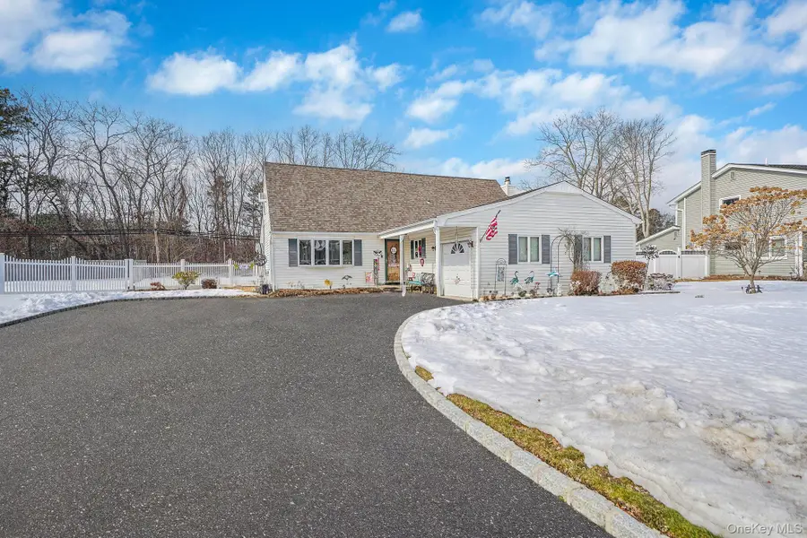 158 Spiral Road, Holtsville, NY 11742 - #3