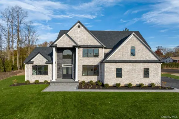 457 Pond Path, East Setauket, NY 11733