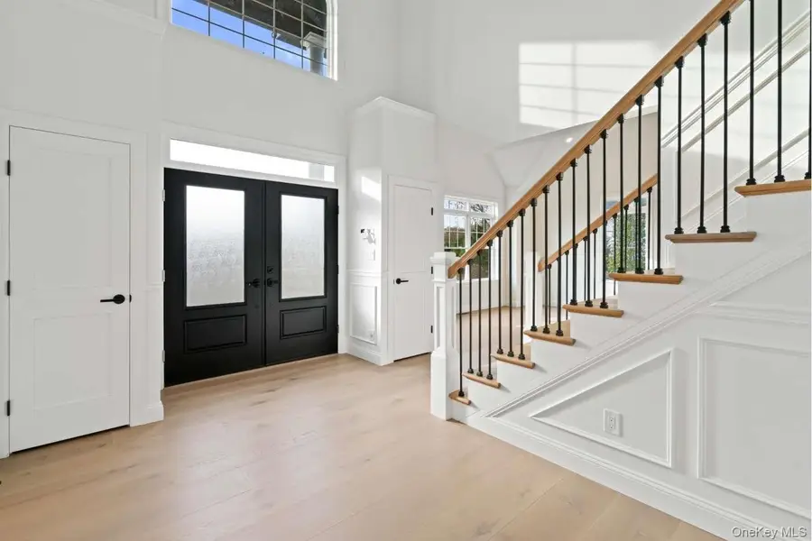 457 Pond Path, East Setauket, NY 11733 - #2