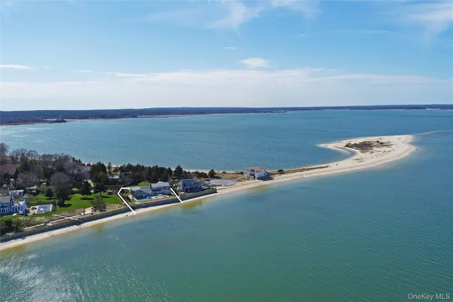 10 Barrett Drive, Hampton Bays, NY 11946 - #2