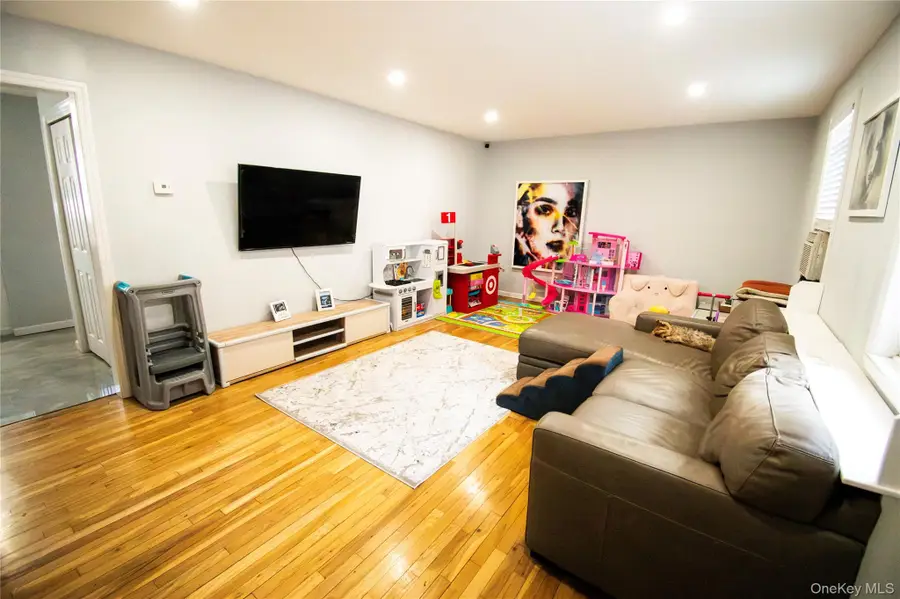 1690 Grand Avenue #A15, Baldwin, NY 11510 - #2