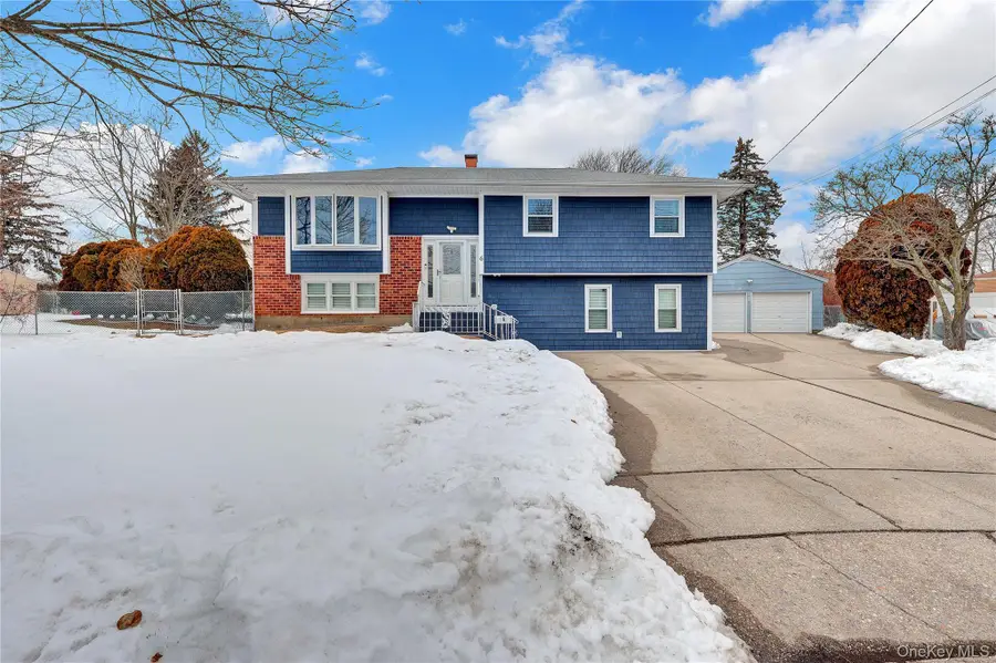 6 Little Court, Deer Park, NY 11729 - #2