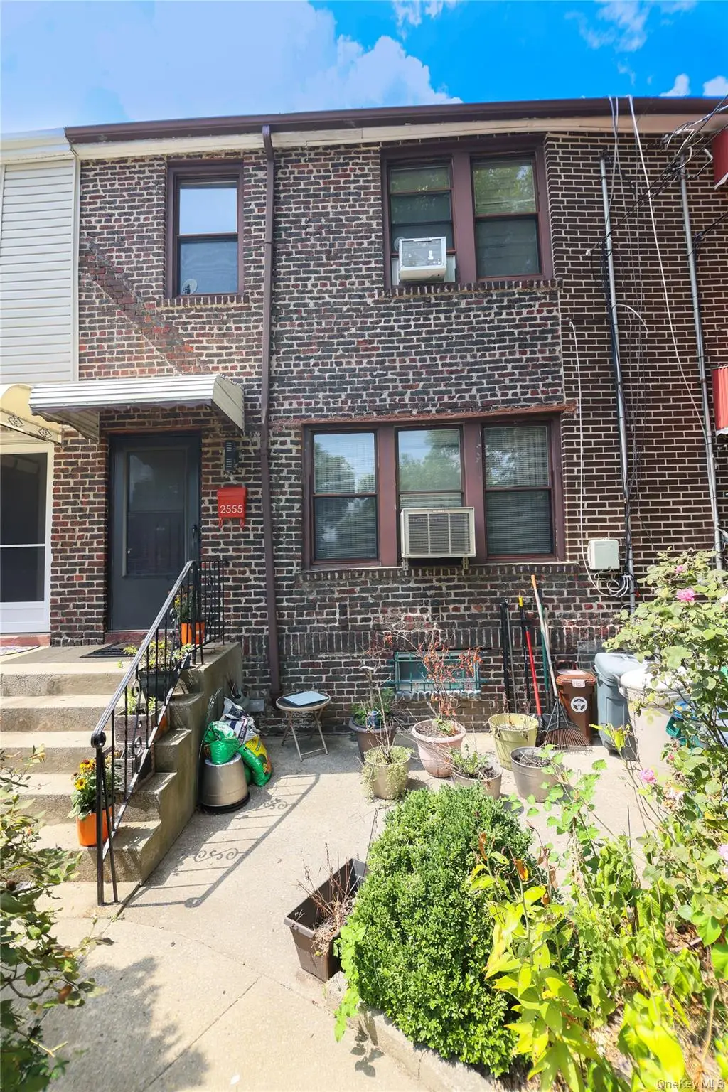 2555 Westervelt Avenue, Bronx, NY 10469 - #1
