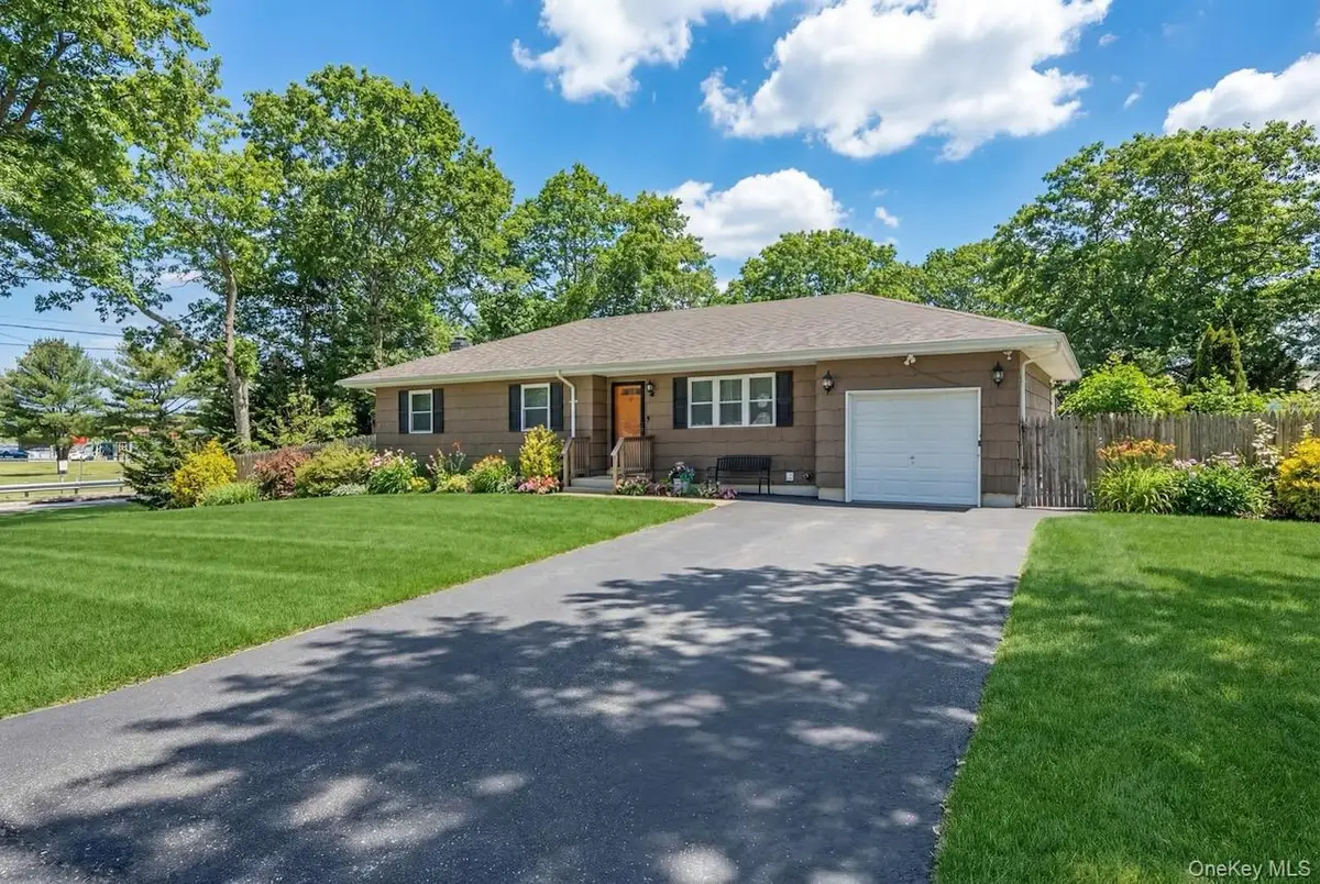 126 Floyd Road, Shirley, NY 11967 - #1