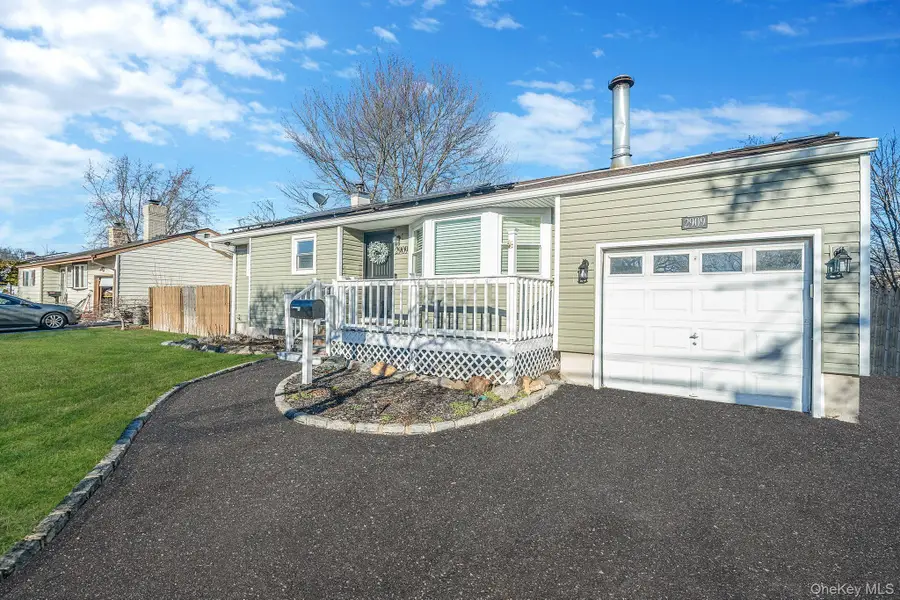 2909 New London Avenue, Medford, NY 11763 - #3