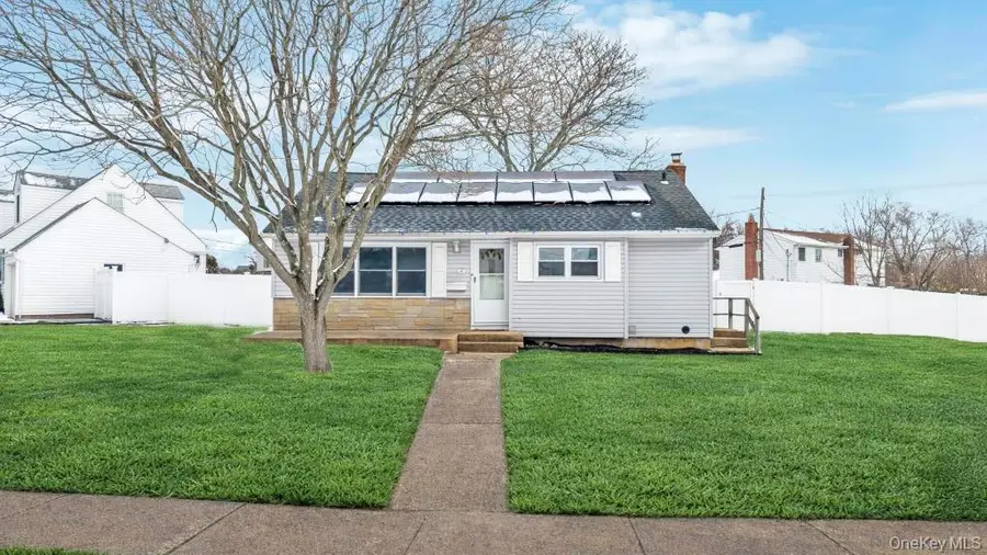 41 Winding Road, Hicksville, NY 11801 - #3