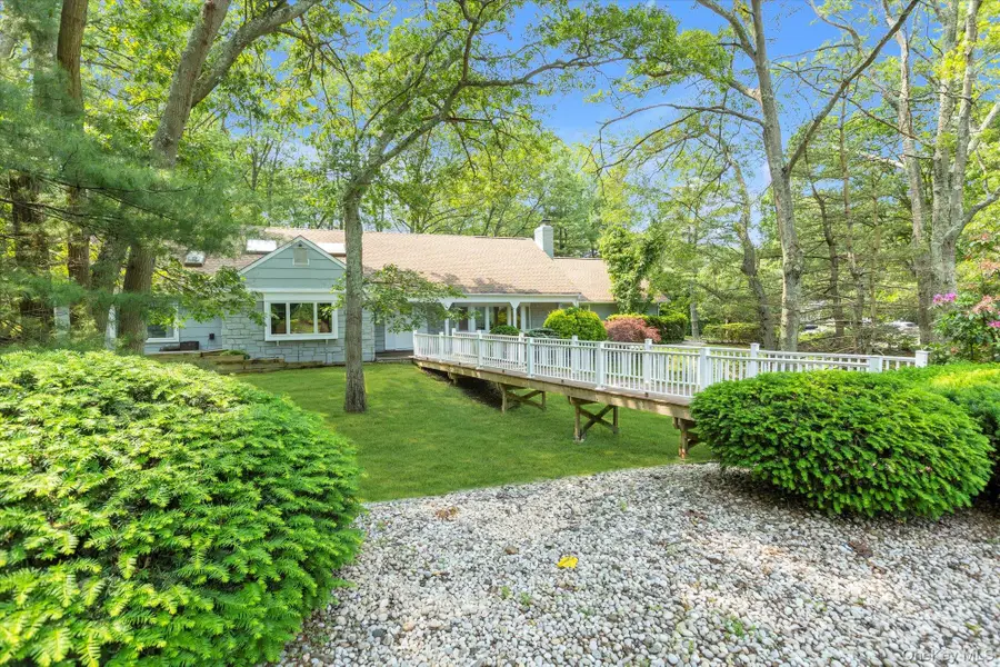 2 Westbourne Lane, Melville, NY 11747 - #2