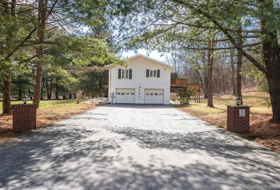7 Finnish Lane, Lagrangeville, NY 12540 - #2