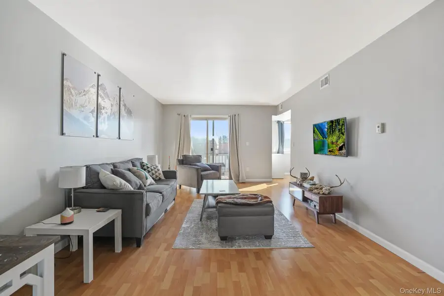 26 Cooper Road #411, Poughkeepsie, NY 12603 - #2