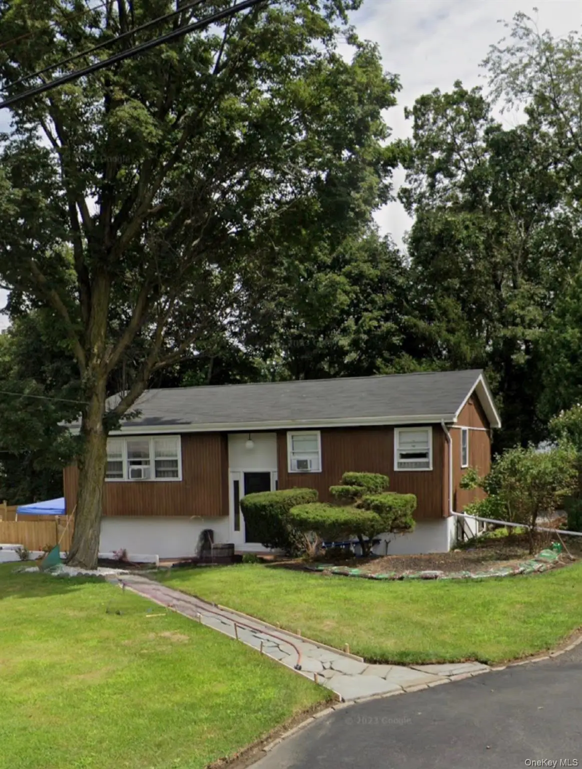 35 Oxford Road, New Windsor, NY 12553 - #1