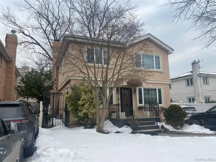 6139 184th Street, Fresh Meadows, NY 11365 - #2