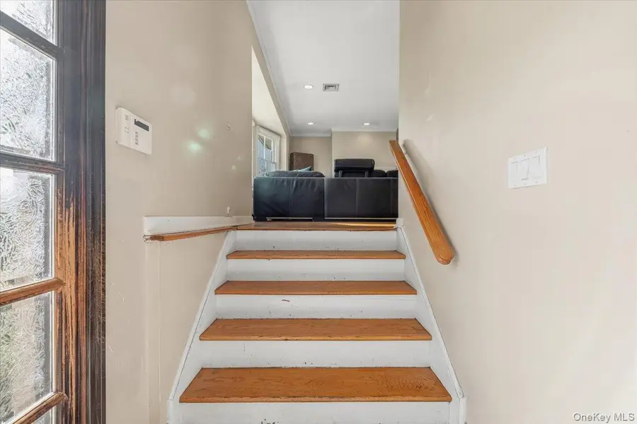 62 Eileen Avenue, Plainview, NY 11803 - #2