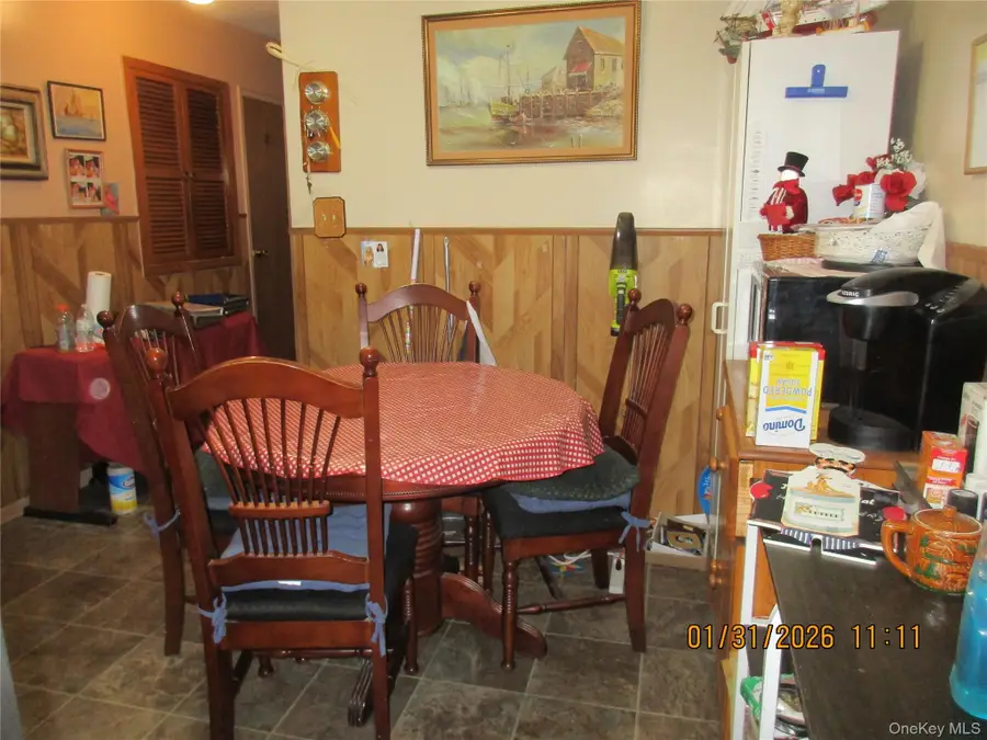 62-37 69th Place, Middle Village, NY 11379 - #2