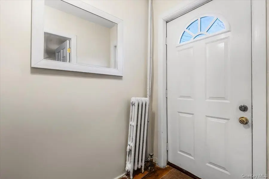 729 Taylor Avenue, Bronx, NY 10473 - #2