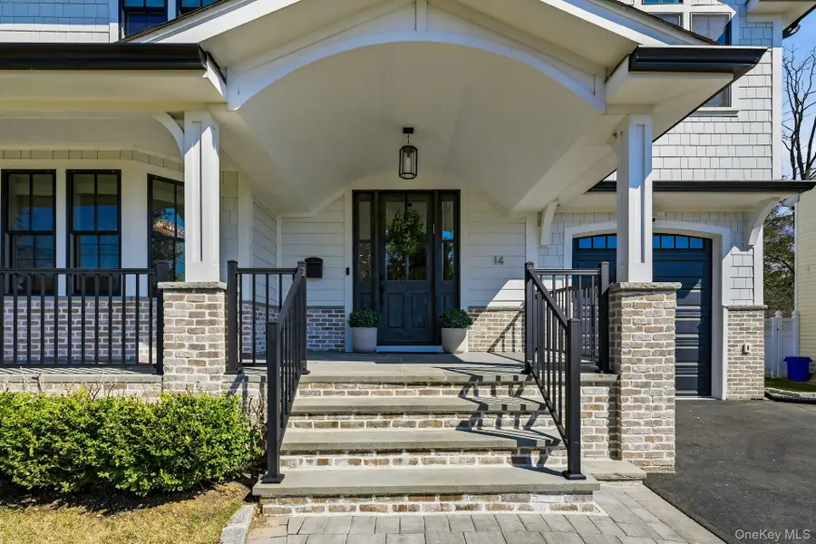 14 Oaklawn Avenue, Glen Head, NY 11545 - #2