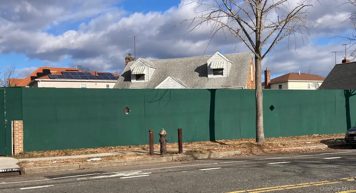 26401 82nd Avenue, Glen Oaks, NY 11004 - #1