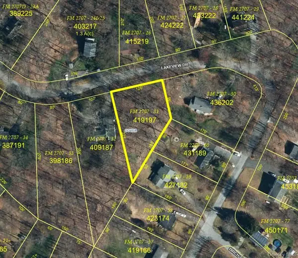 Lakeview Drive, Pawling, NY 12564