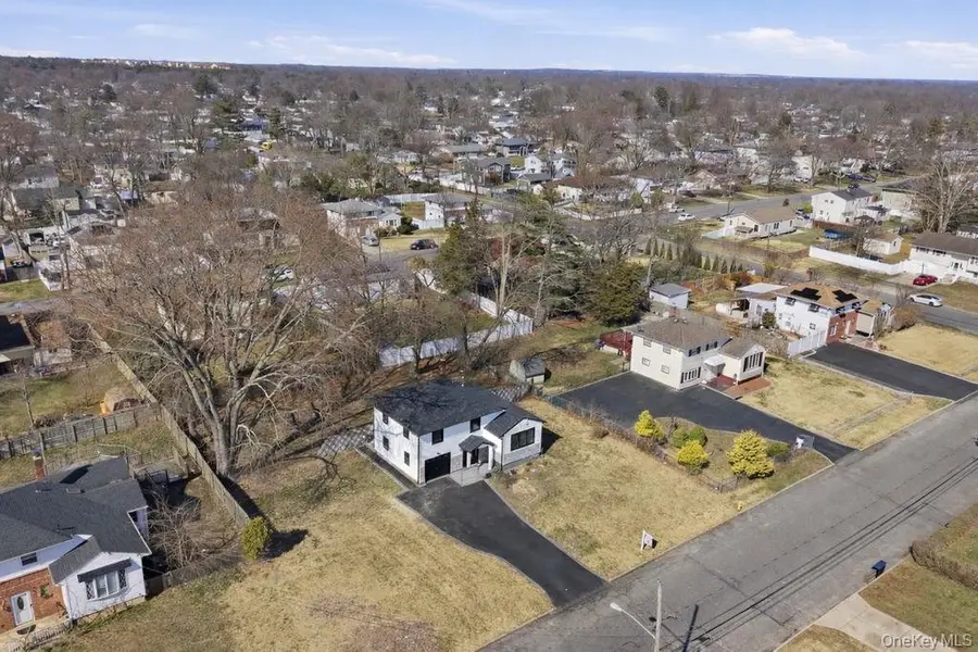 149 Delaware Avenue, Bay Shore, NY 11706 - #3