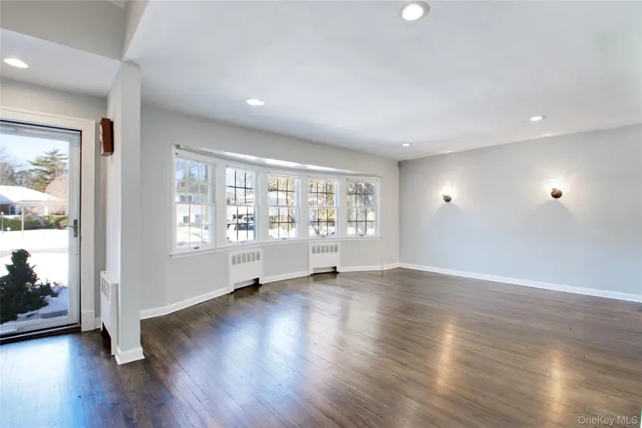 107 Hayes Street, Garden City, NY 11530 - #3