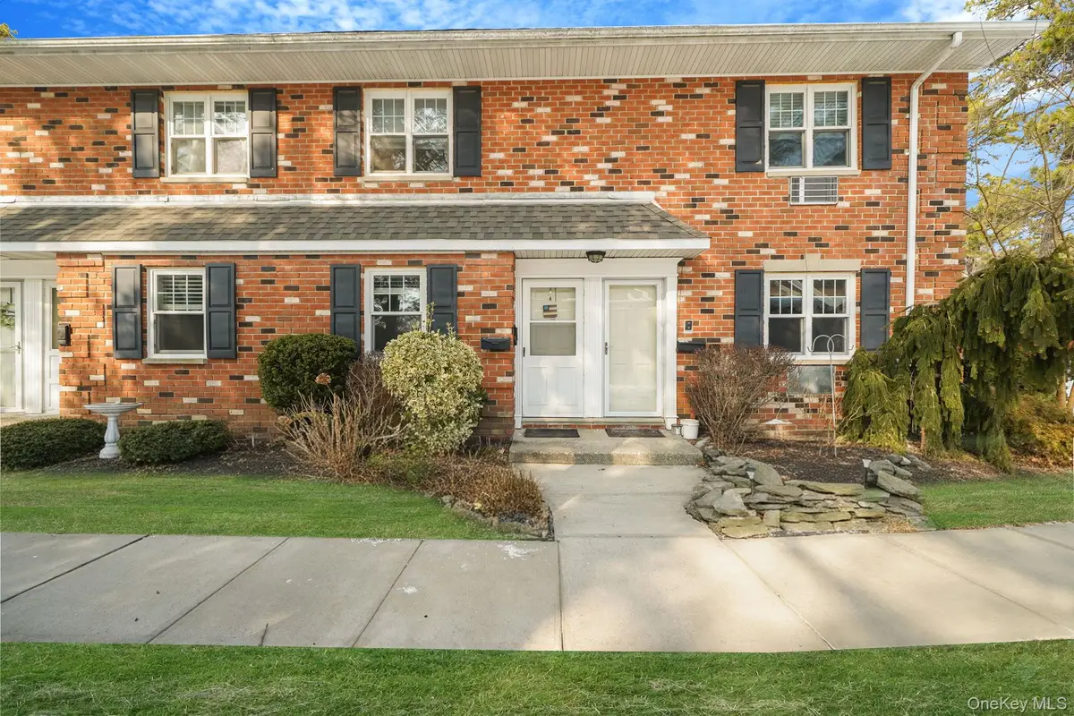 14 Glen Hollow Drive #E2, Holtsville, NY 11742 - #1