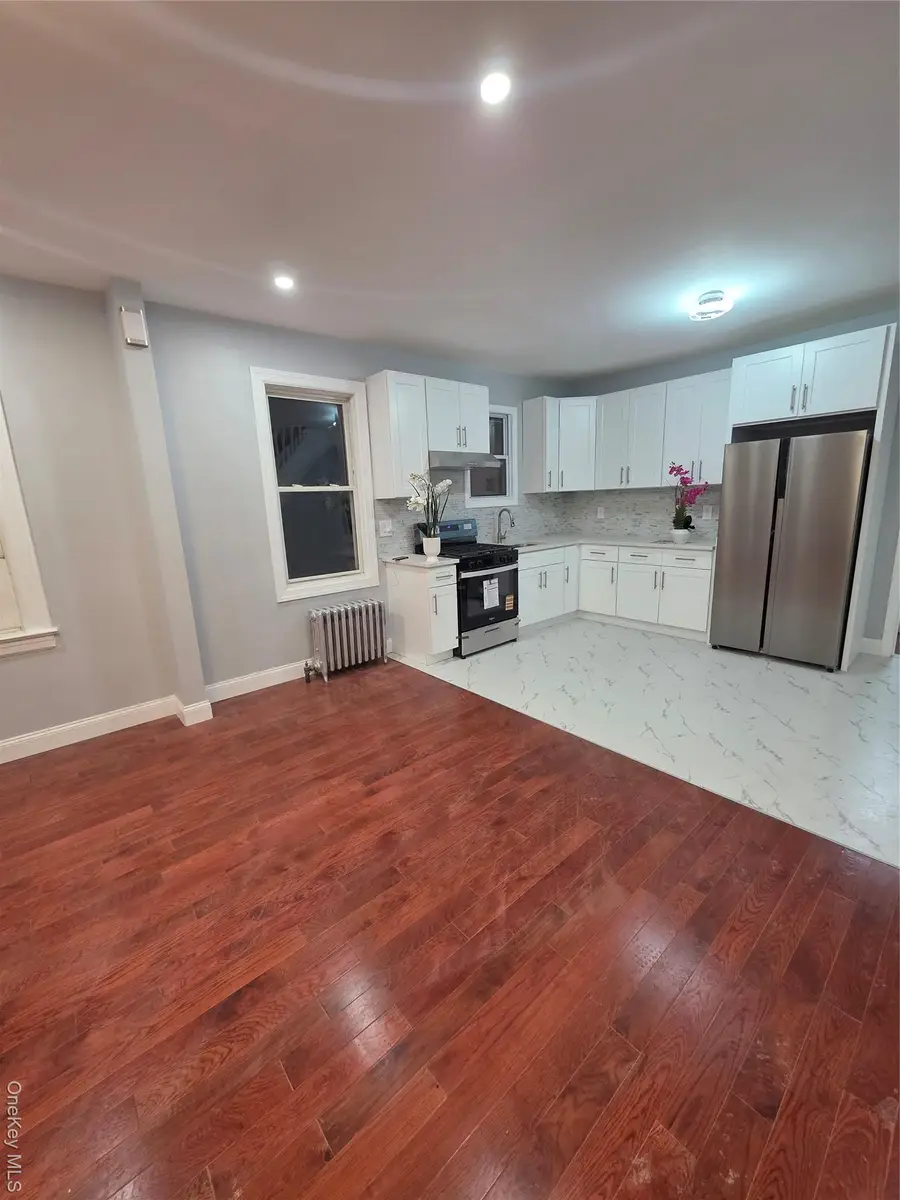 95-27 239th Street, Floral Park, NY 11001 - #2