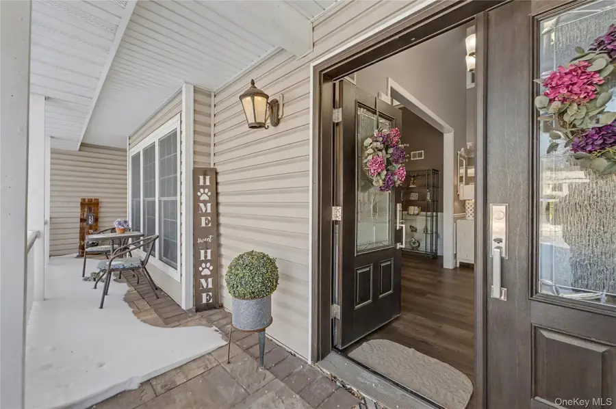 8 Paddock Drive, Fort Salonga, NY 11768 - #3