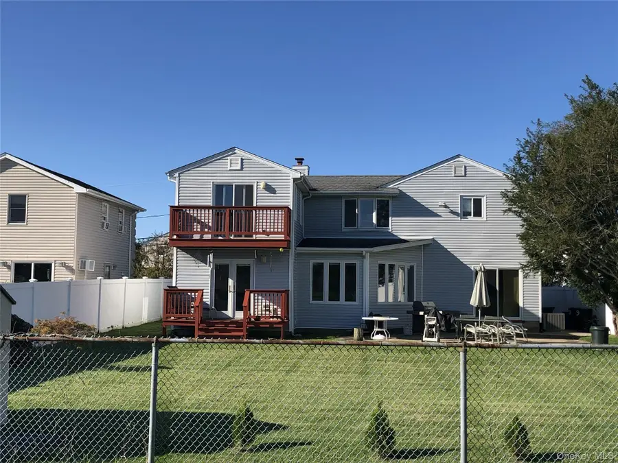 69 Ann Drive S, Freeport, NY 11520 - #2