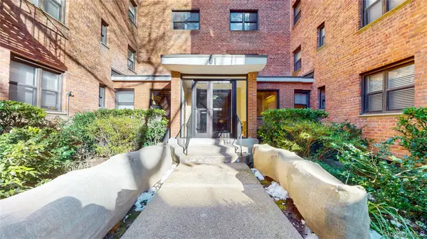 61 White Oak Street #2G, New Rochelle, NY 10801