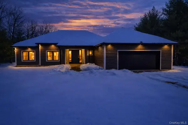 58 Dunn Town Road, Wurtsboro, NY 12790