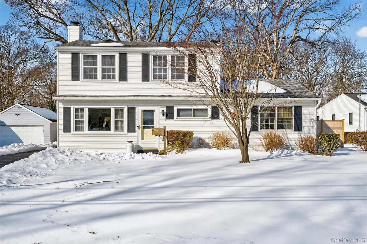 148 Malts Avenue, West Islip, NY 11795 - #1