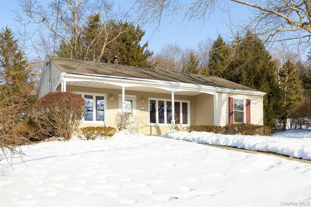 13 Robert Road, Poughkeepsie, NY 12603 - #1